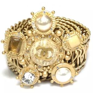 Chanel Vintage 24 carat plated Pearl Embellished Belt